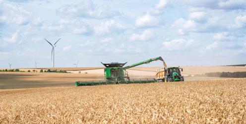 John Deere reports AutoTrac on mixed fleets now easier to use